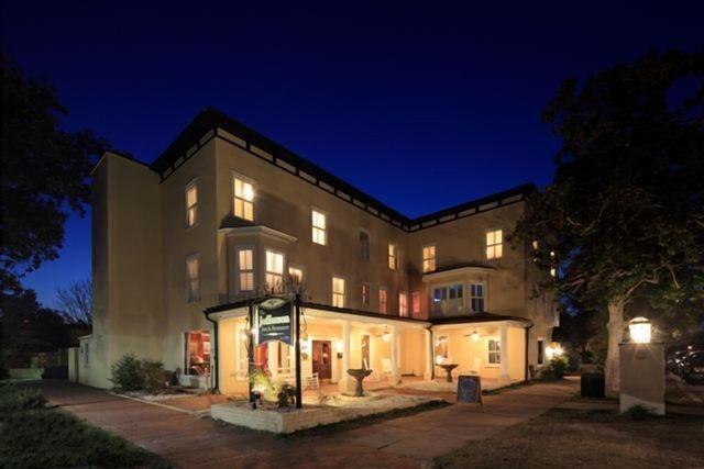 ذا جيفيرسون إن