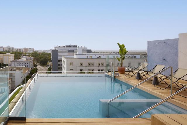 إن إتش لوز هويلفا