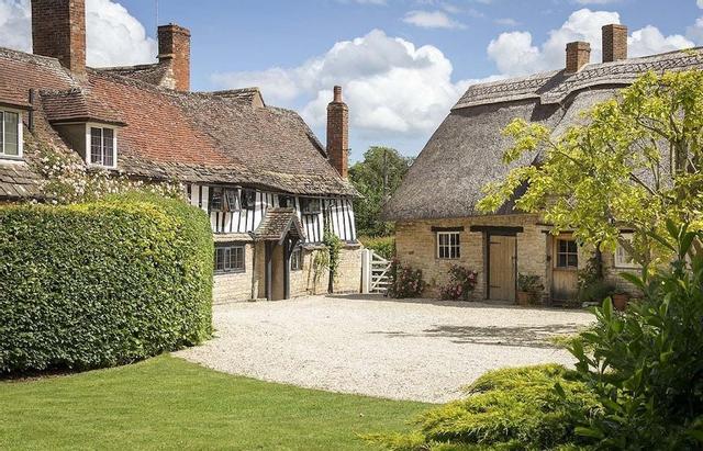 ذا أولد مانور هاوس