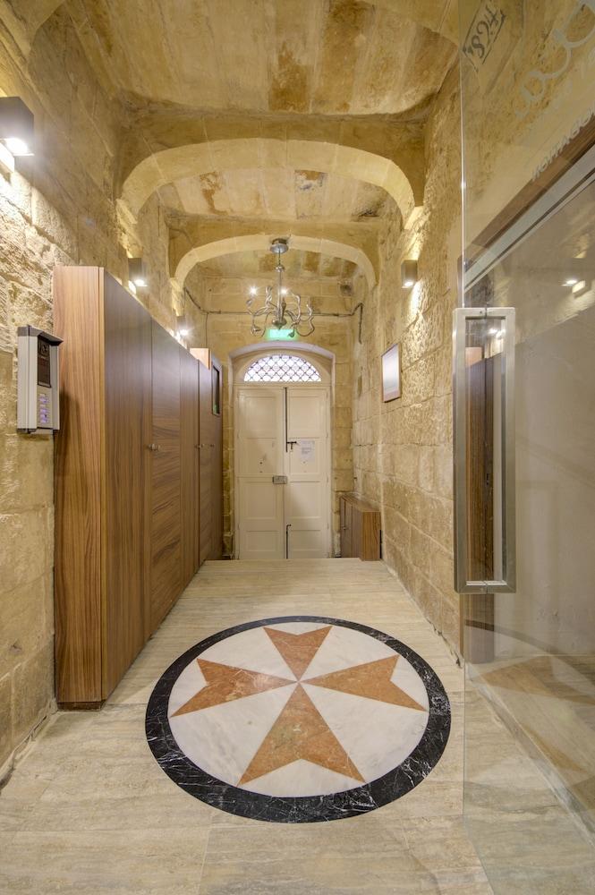 تريتوني هاربور سويتس