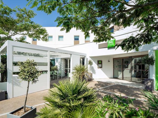 آيبيس ستايلز ليس سابلز أولون سور مير