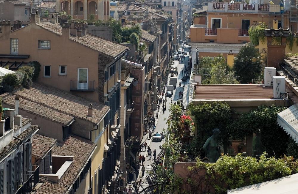 ذا إن آت ذا سبانيش ستيبس إليجانت كوليكشن - ذا جيويل