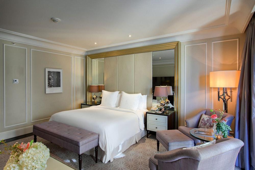 فور سيزونس هوتل باكو