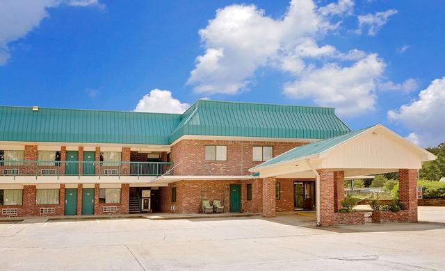 سوبر 8 باي ويندام كوسيوسكو