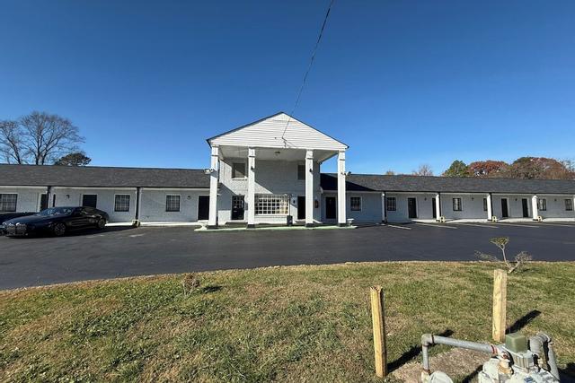 أو واي أو هوتل إيكونومي إن يوس - 9 دانفيل