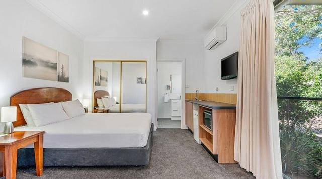 ليزر إن بوكولبين هيل