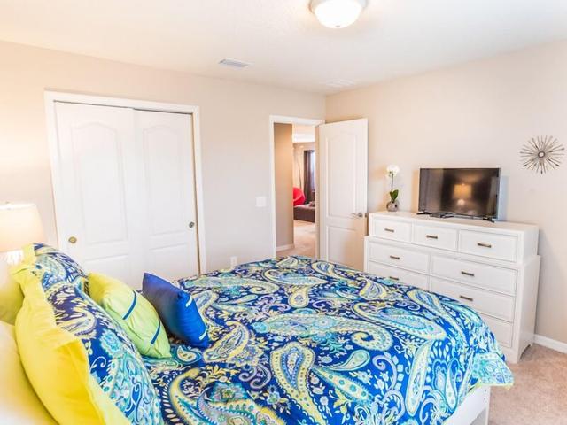 أو في 4202 - ويندسور آت ويست سايد - 7 بد رومز 5.5 باث رومز فيلا