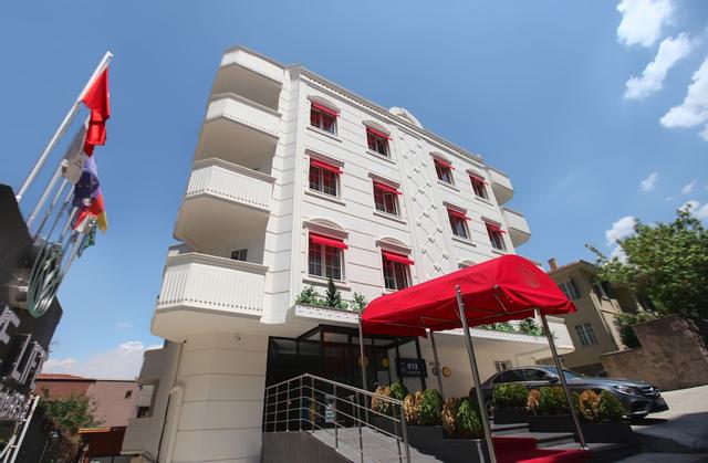 ذا لايف هوتل آند سبا