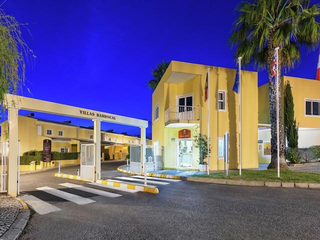 Stylish 1 Bedroom Apartment in Pêra With Tennis Court
