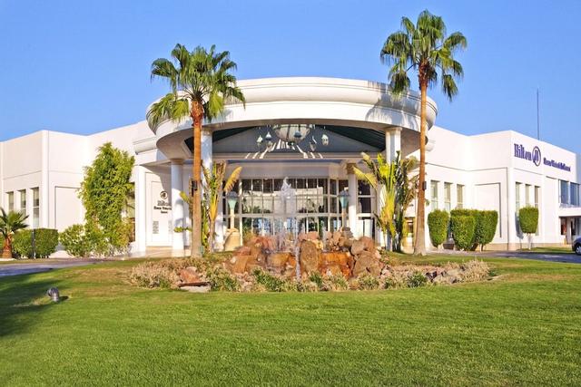 منتجع سفير شرم ووترفولز ريزورت