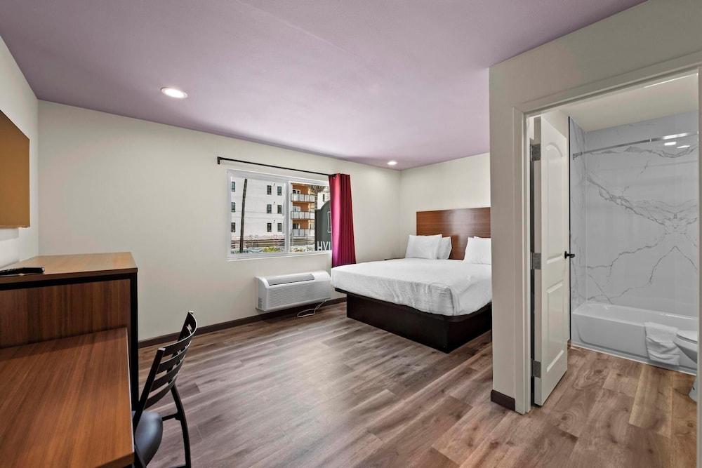 Hyland Inn Long Beach