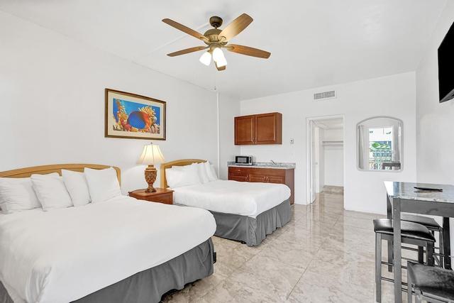 Lovely Hallandale Beach Studio