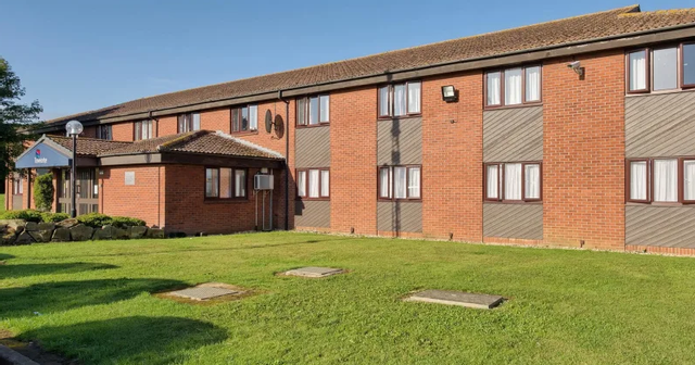 ترافيلودج سليفورد