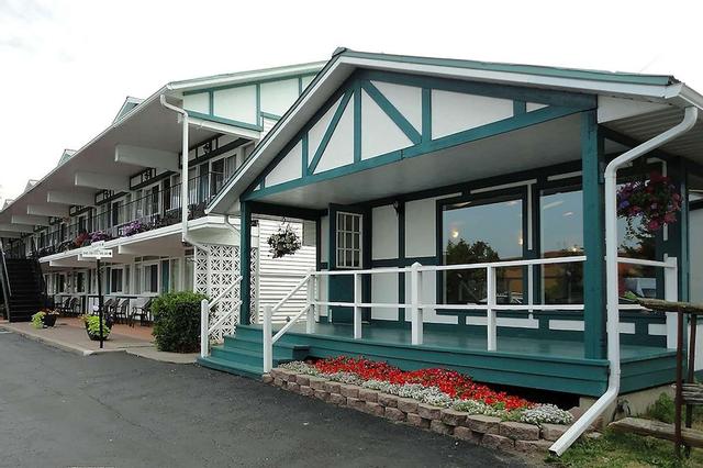 سوبر 8 أحد فنادق ويندام جانانوك/كانتري سكوير ريزورت