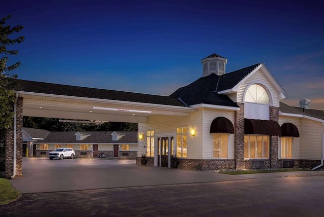 بست ويستيرن بمرفأ سبرينجس