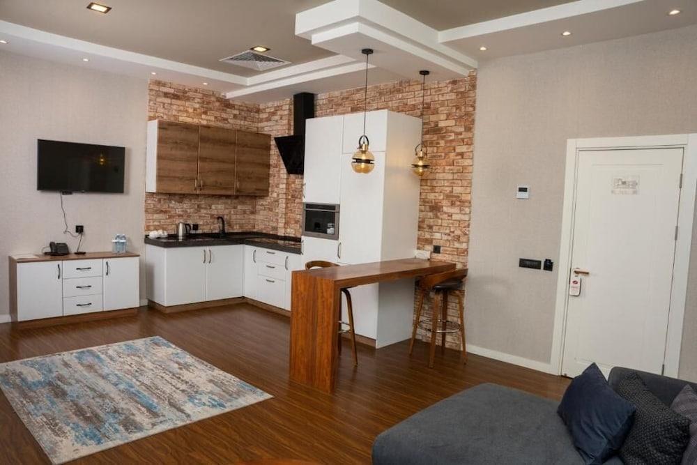 بورت ريفولي باكو هوتل