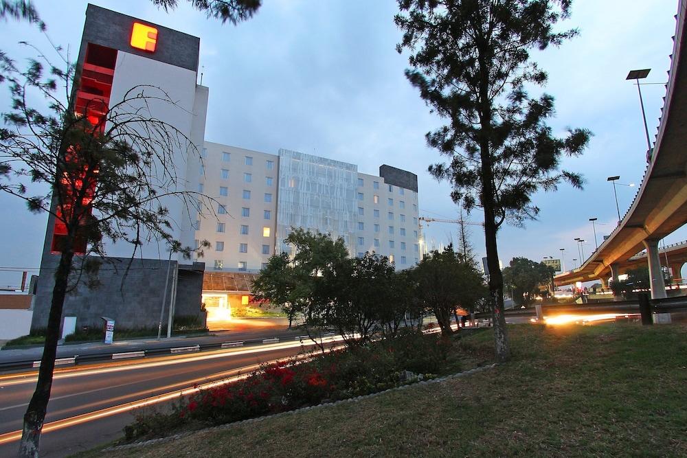 فييستا إن إكسبرس ناوكالبان