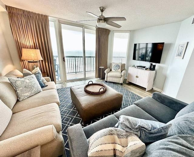 Ashworth 1009 4 Bedroom Condo by RedAwning