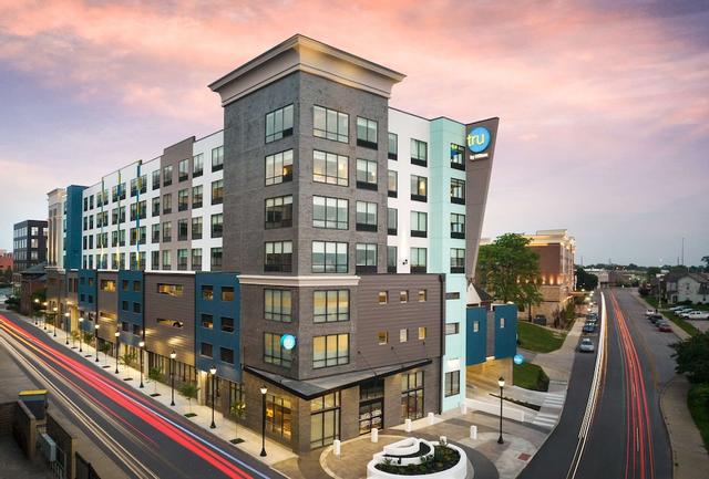 ترو باي هيلتون إنديانابوليس داونتون، ، إن