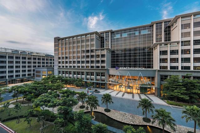 حياة ريجينسي تاويوان إنترناشونال أيربورت