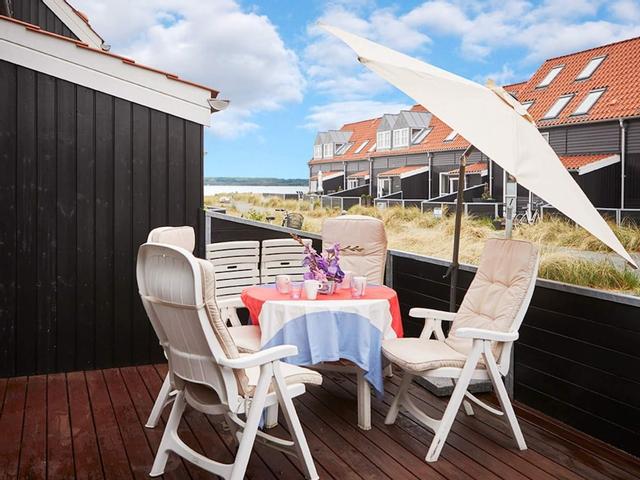 6 بيرسون هوليداي هوم إن خويلسميندي باي تراوم