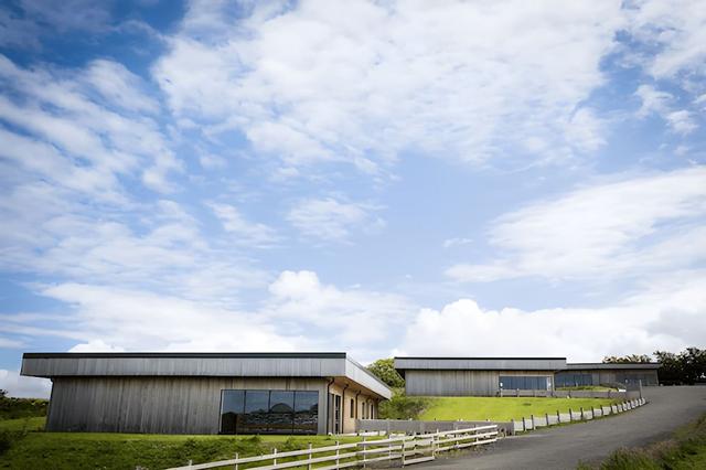 أدفينشر لودجز آند ريتريتس