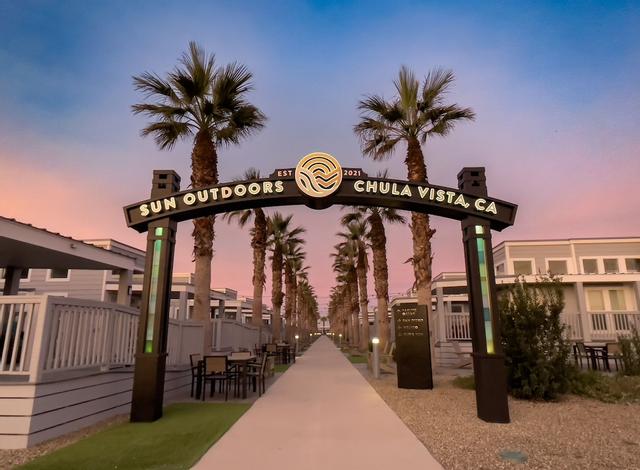 سن أوتدورز سان دييجو باي