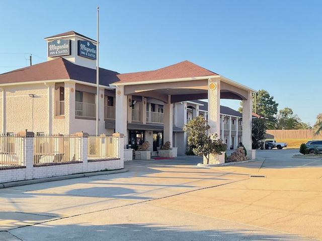 ماجنوليا إن آند سويتس