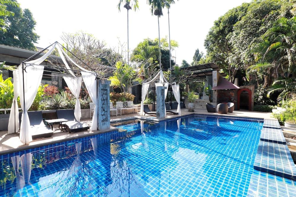 كابيتال أو 464 آت ناتا تشيانجماي تشيك جانجل