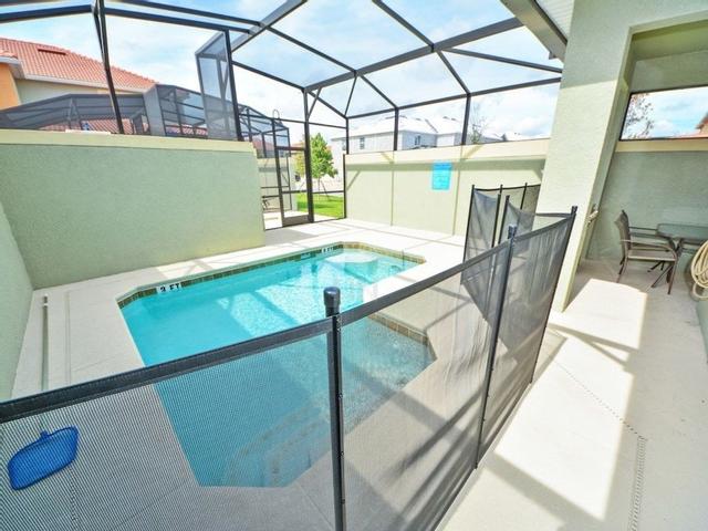 إف في 50308 - بارادايس بالمز - 5 بد رومز 3 باث رومز تاون هوم