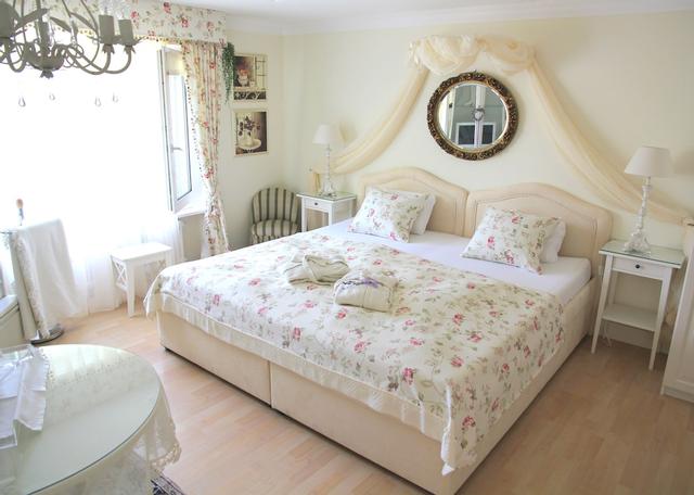 إم روزليجارتين