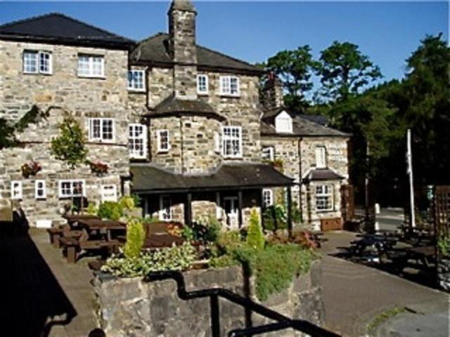 سوالو فولز كومبلكس