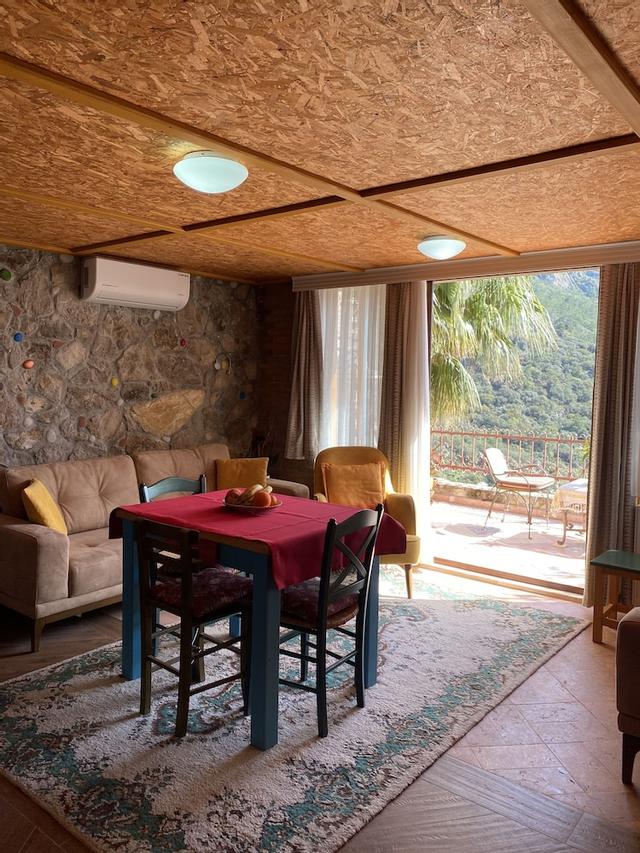 فيلا سيمبولا