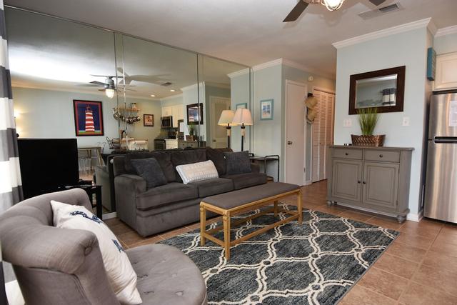 Gentle Winds East A2 by Bender Vacation Rentals