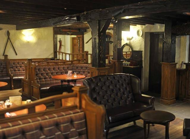 Bushtown Hotel