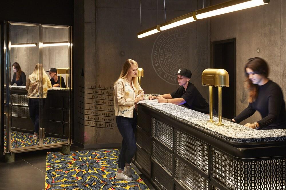 ماما شيلتر ليل