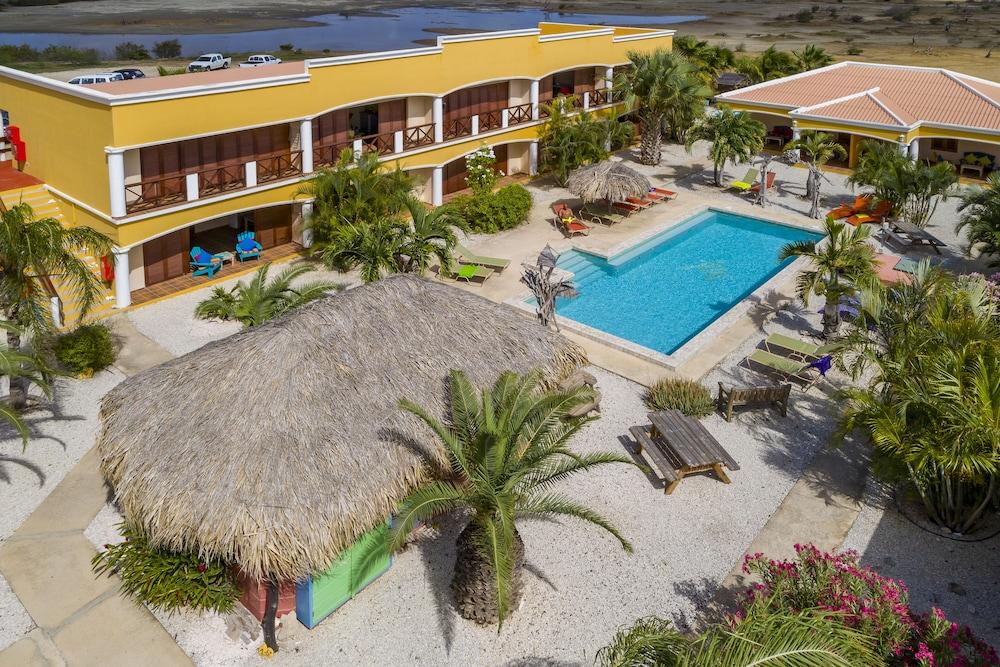 دجامبو أبارتمنتس - للبالغين فقط