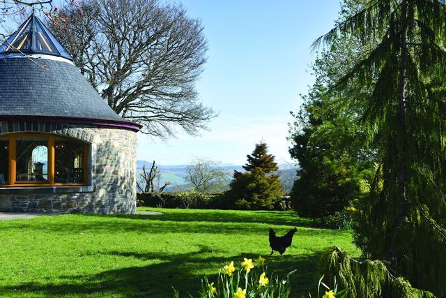 إريكيل هاوس آند كوتيجيز