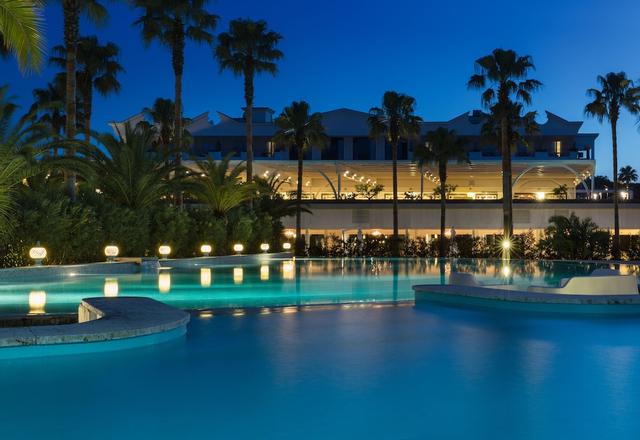 سافوي بيتش هوتل آند سبا