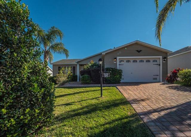 هاليارد كورت 1872 باي وايت بيليكان في آر