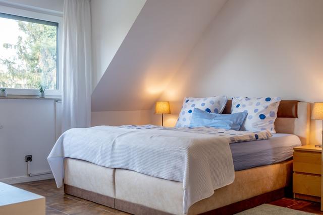 هيلز أبارتمنت ميت إيجينيم شتيلبلاتس