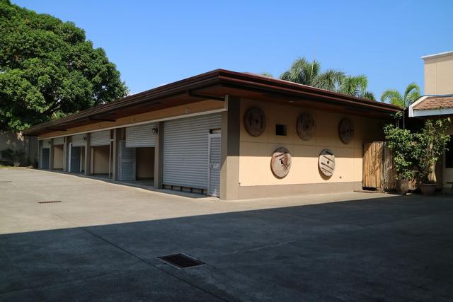 كازا بالميرا توريست إن