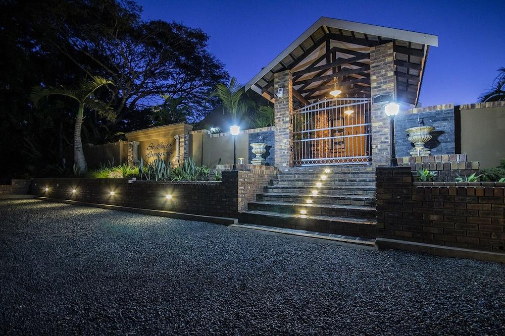 سانت لوسيا ليفينج ستون لودج