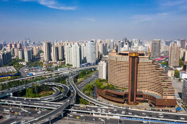 هوا تينج هوتل آند تاورز