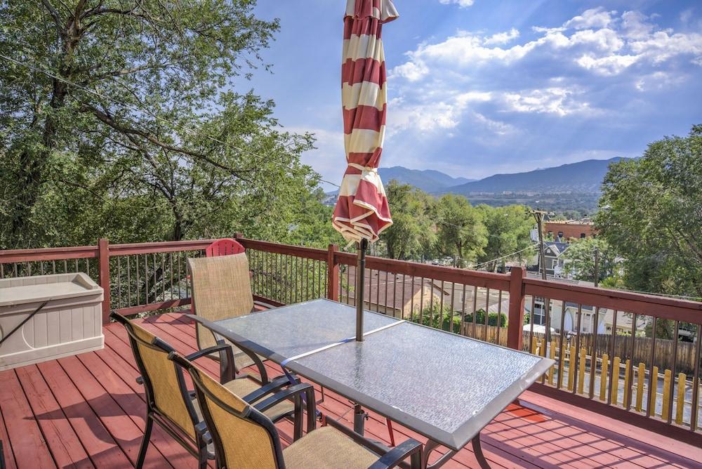 2brdowntown Occmountain Views & Grill