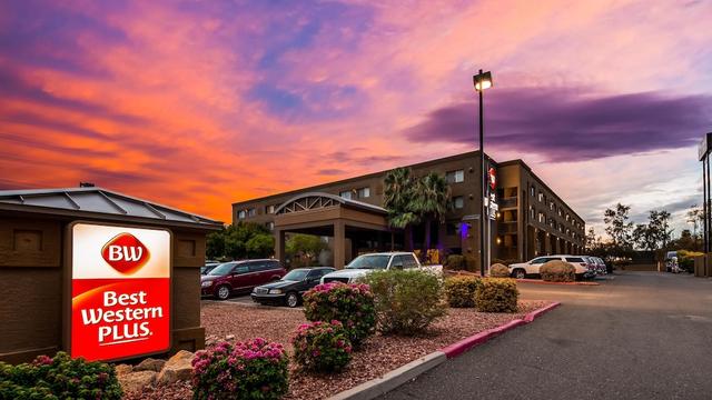Best Western Plus Tempe by the Mall