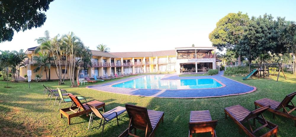 إليفانت ليك هوتل