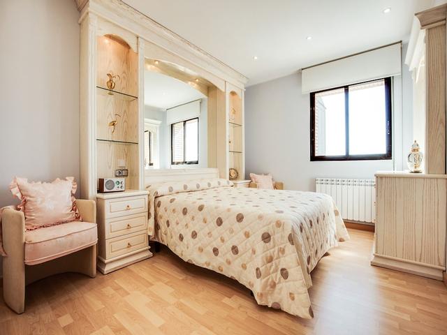 OYO Hotel Restaurante Blanc I Negre 2