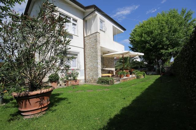 بد آند بريكفاست أورتينسيا