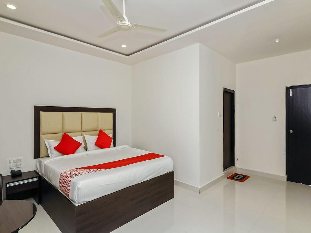 أو واي أو 26941 هوتل بالم إنترناشونال